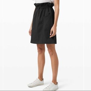 Lululemon Trip Taker Skirt Black Size 4 NWT